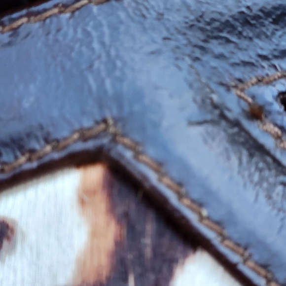 Don Caster Leather Purse - Picture 4 of 16